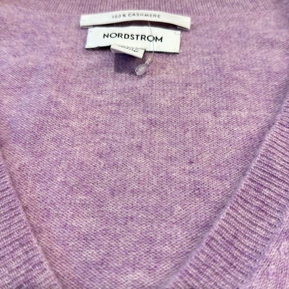 Sweater - Picture 3 of 7